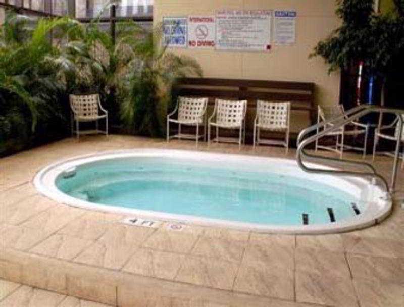 Ramada Columbia/Fort Jackson Area Exterior photo